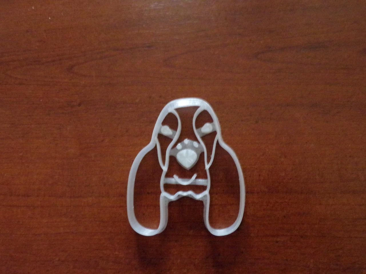 emporte pièce chien tête de beagle imprimé 3D PLA environ 7,6 x 6,5 x 1 cm